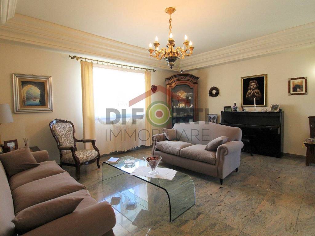 Appartamento a Ragusa in Via dell'Olivo, 5 - Foto 2