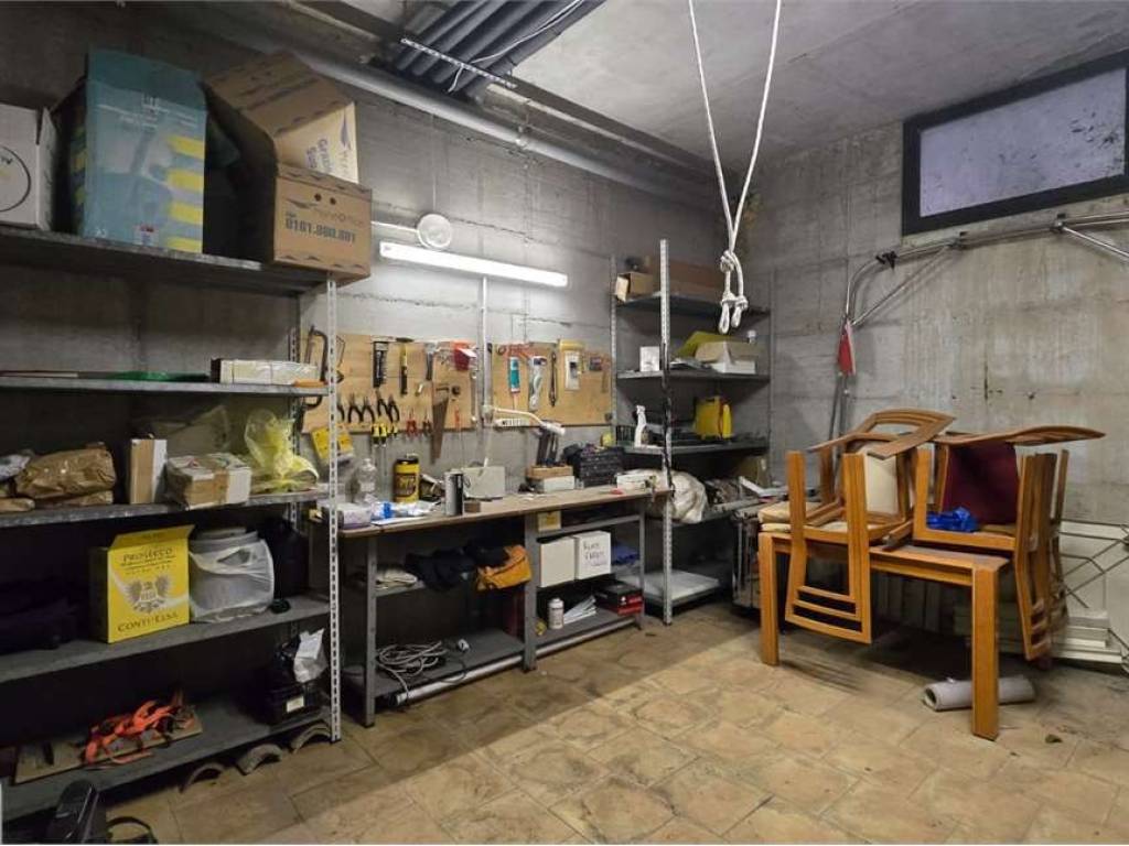 Box / garage a Sesto calende in Via del Nocciolino - Foto 3