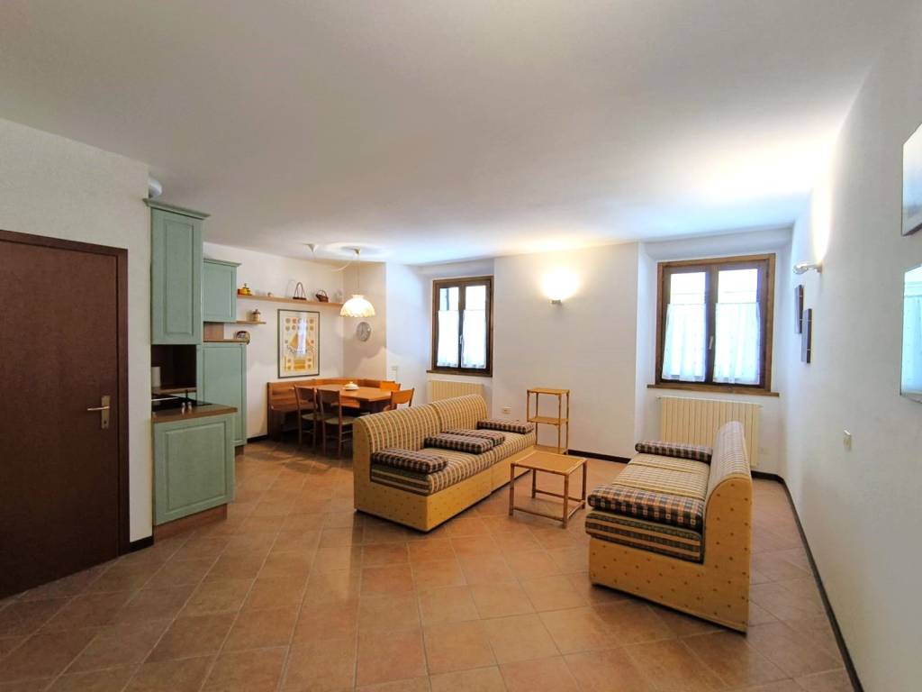 Appartamento a Chiesa in valmalenco in Via Franco Sampietro - Foto 4