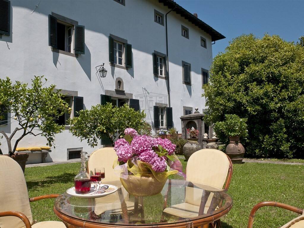 Villa a Bagni di lucca in Viale Umberto I, 148 - Foto 3