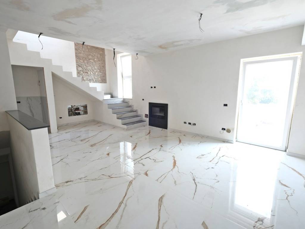 Appartamento a Villafranca di verona in Via Edmondo De Amicis - Foto 2