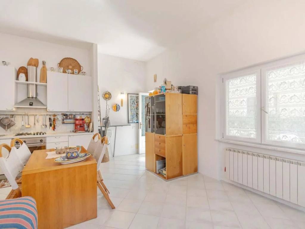 Appartamento a Ameglia in Via Della Pace - Foto 4