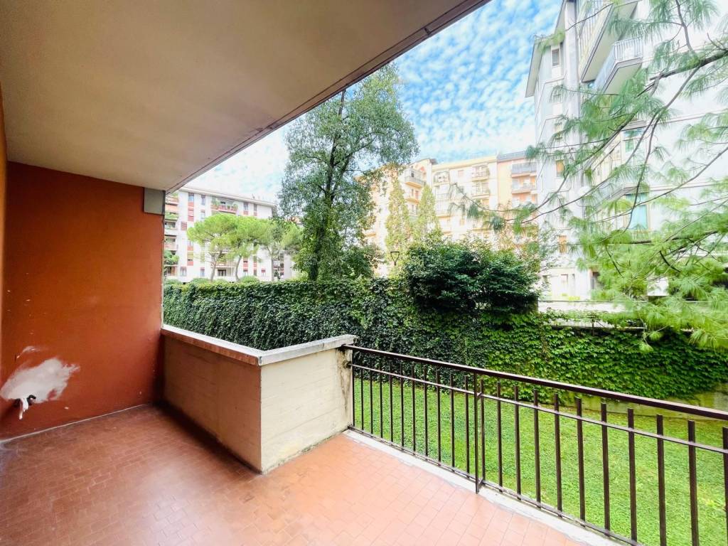 Appartamento a Verona in Via Angelo Butturini, 9 - Foto 2