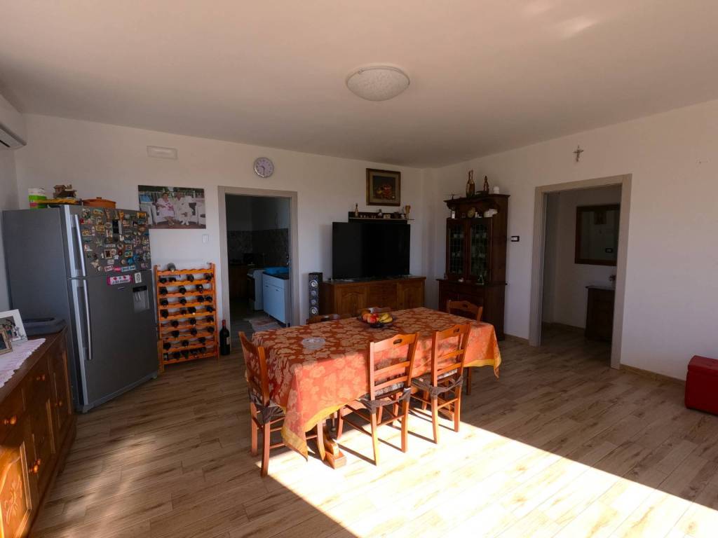 Villa a Poggiardo in Strada Comunale Surano Poggiardo - Foto 4