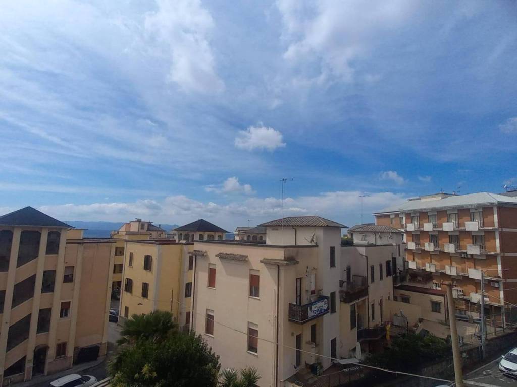 Appartamento a Catanzaro in Via Antonio Purificato - Foto 3