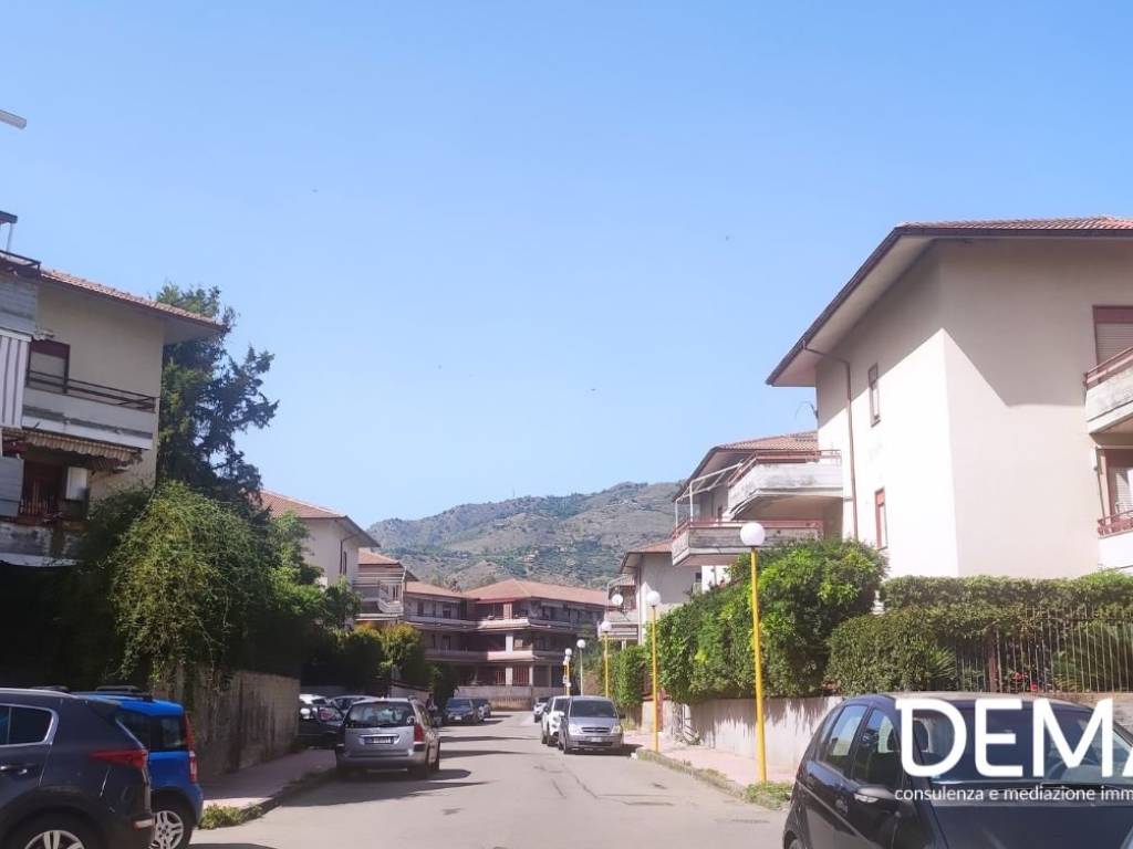 Box / garage a Taormina in Via Ruggero Leoncavallo - Foto 2