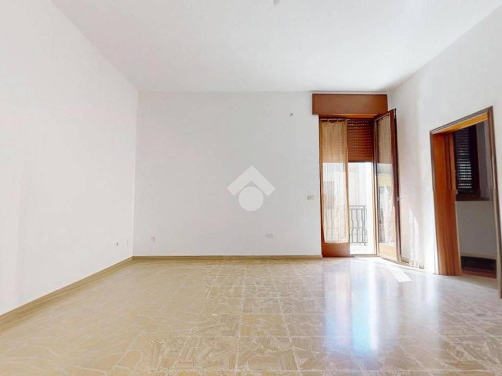 Casa indipendente a Francavilla fontana in Via Cesare Battisti - Foto 3