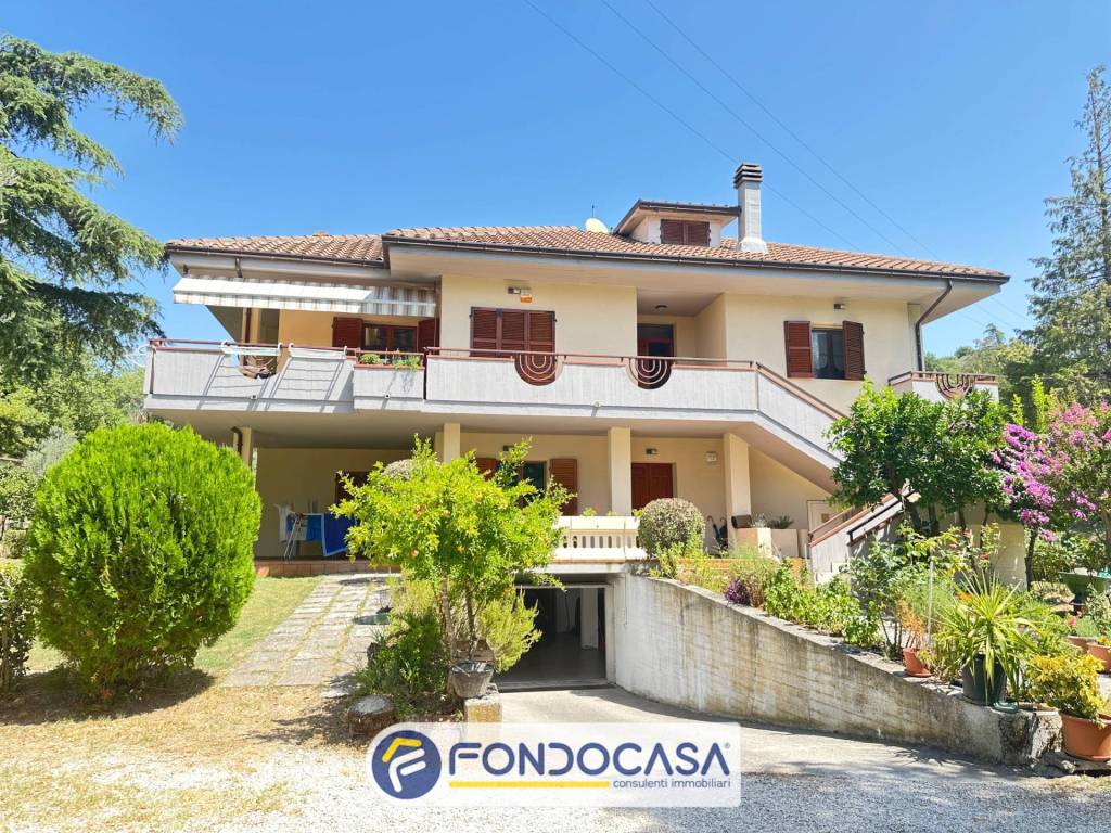 Villa a Ascoli piceno in Via Monterocco - Foto 3