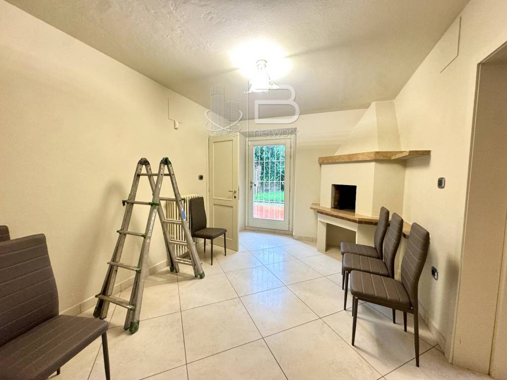 Villa a Massa e cozzile in Via Ferdinando Magellano - Foto 4