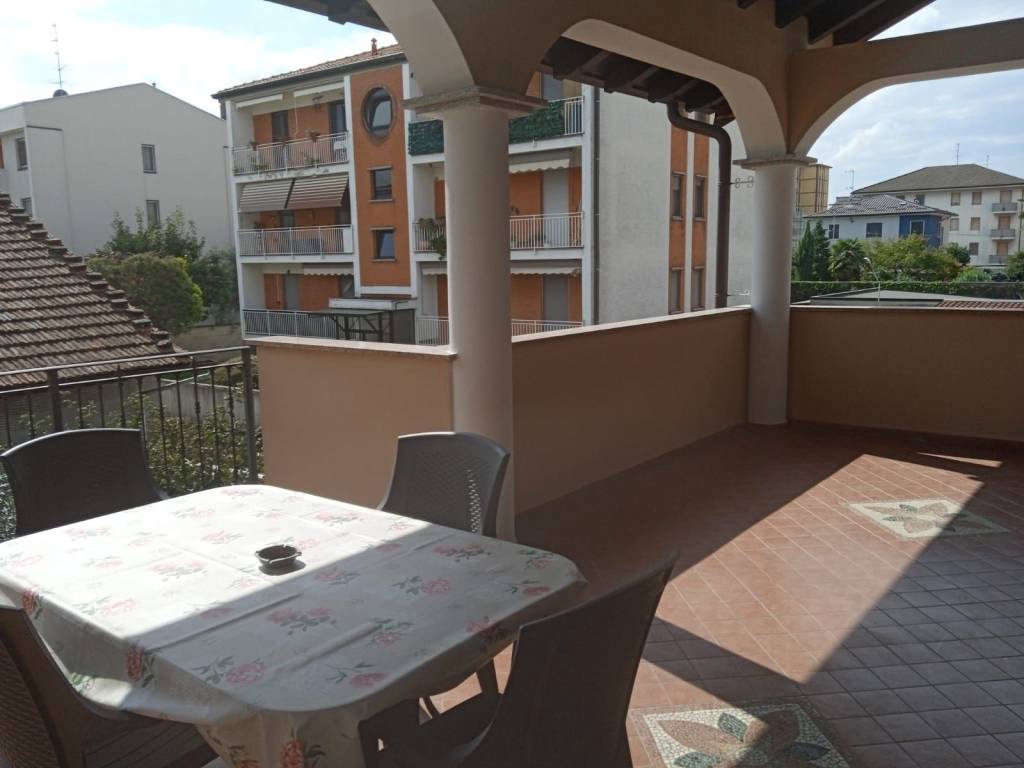 Appartamento a Trecate in Via Verra - Foto 2