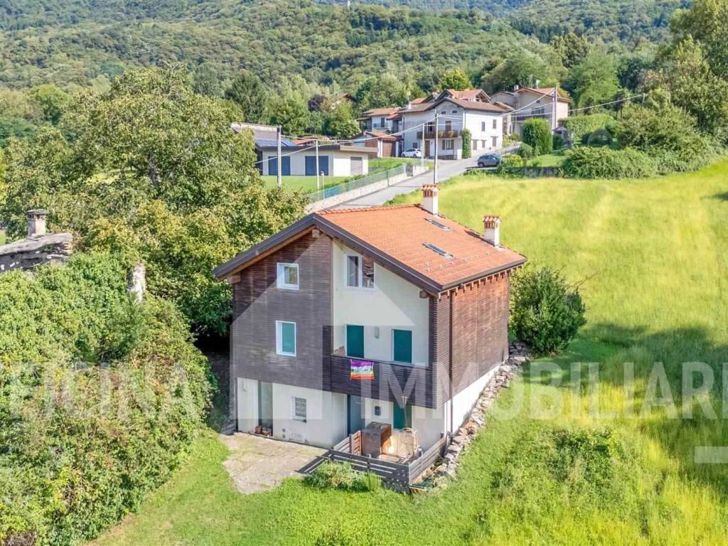 Casa indipendente a Colico in Via La Gera, 64 - Foto 2