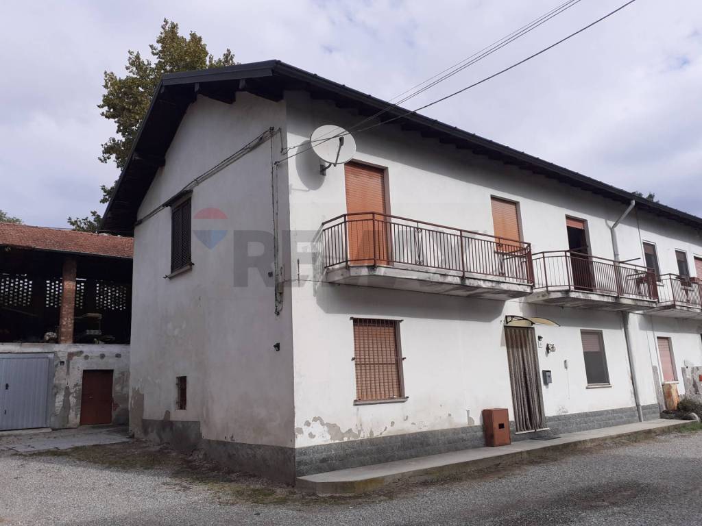 Appartamento a Brebbia in Via Motte, 6 - Foto 2