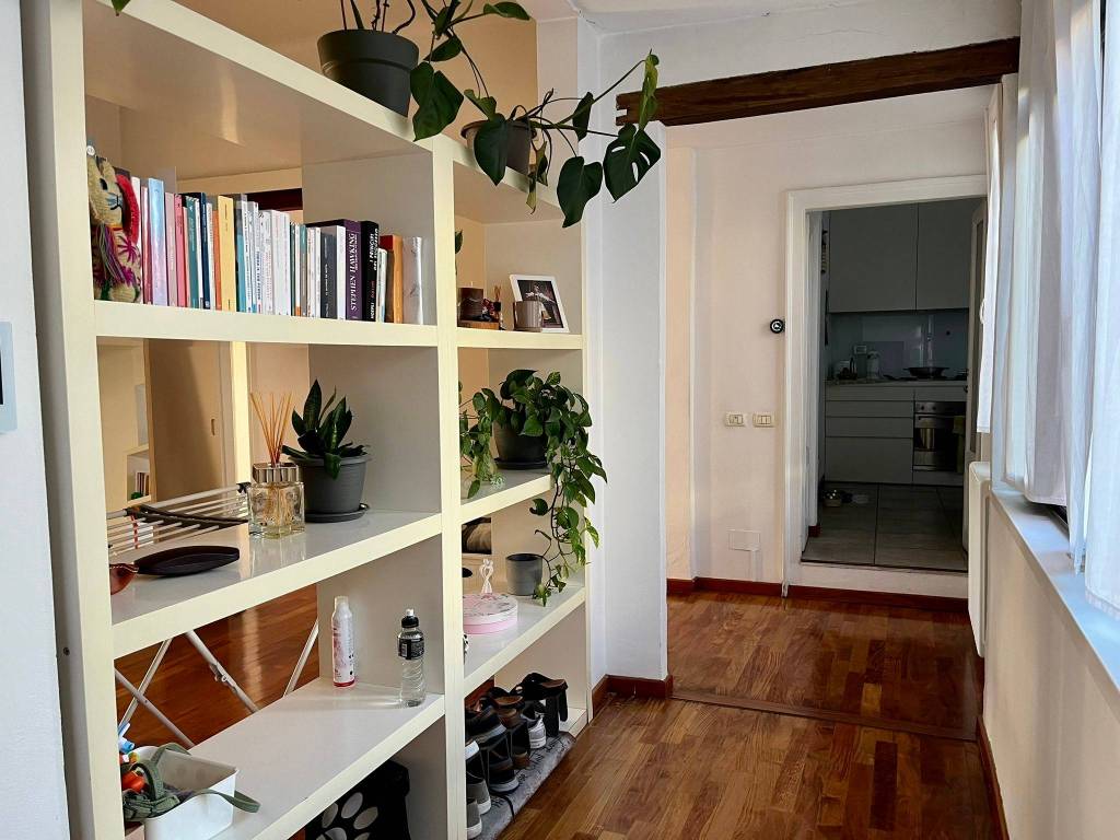 Appartamento a Como in Via Paolo Giovio, 29 - Foto 4