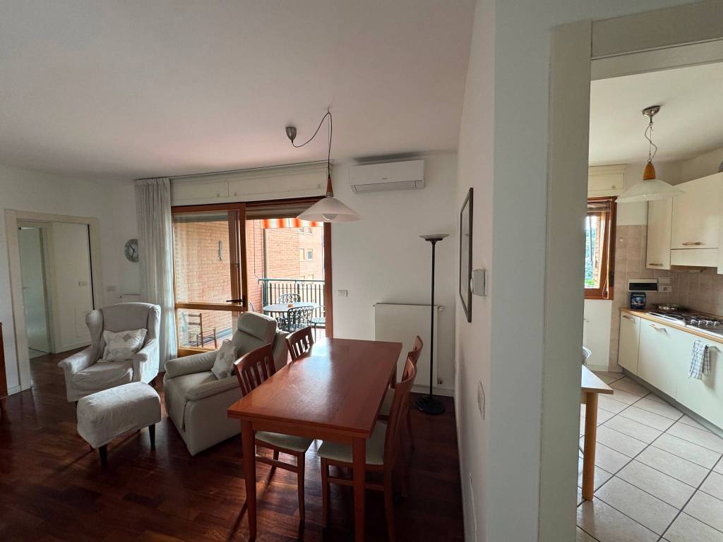 Appartamento a Casalecchio di reno in Via Cardinale Giacomo Lercaro - Foto 4