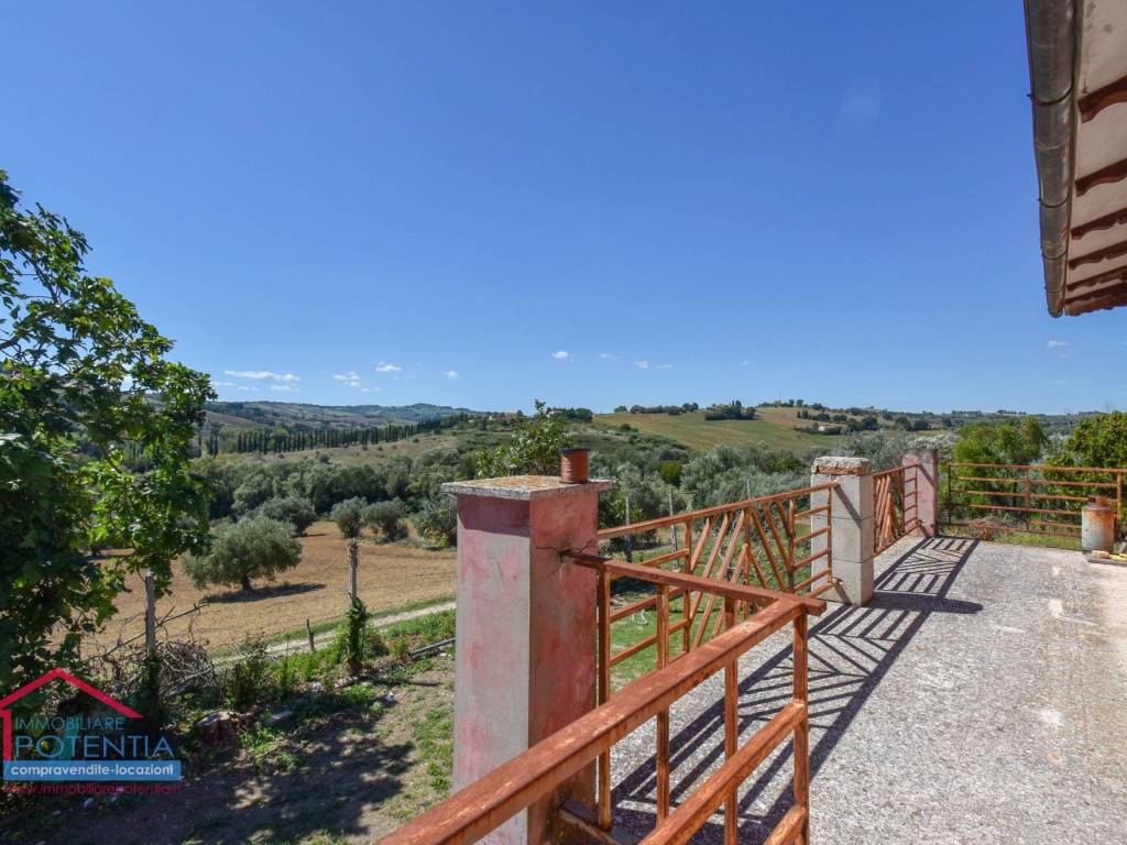 Rustico / casale a Potenza picena in Contrada Asola - Foto 3