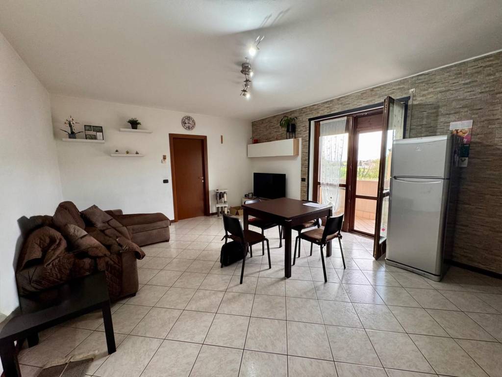 Appartamento a Cerea in Via Francesco Petrarca - Foto 2