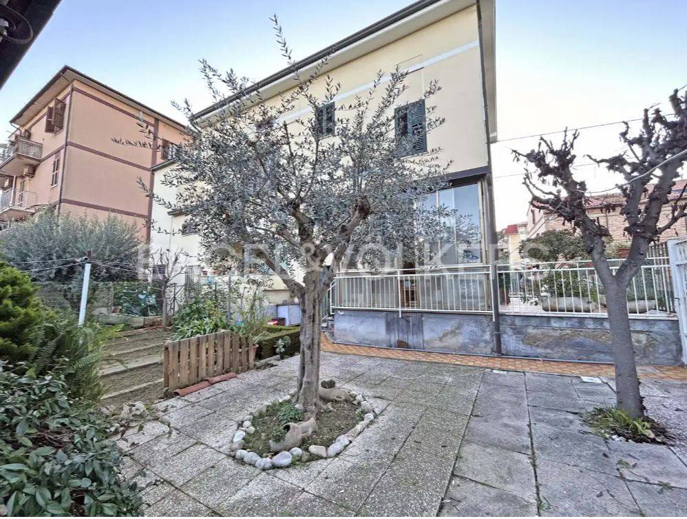 Casa indipendente a Porto san giorgio in Via Andrea Costa - Foto 5