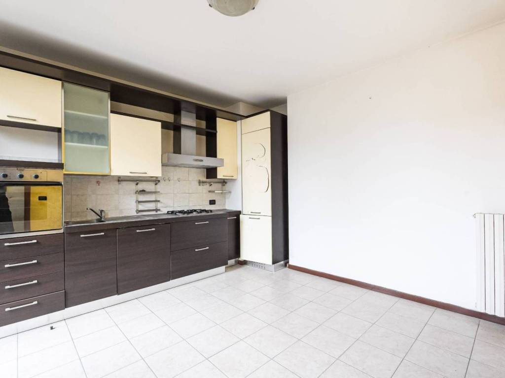 Appartamento a Carugo in Via Giovanni Pascoli, 5 - Foto 3