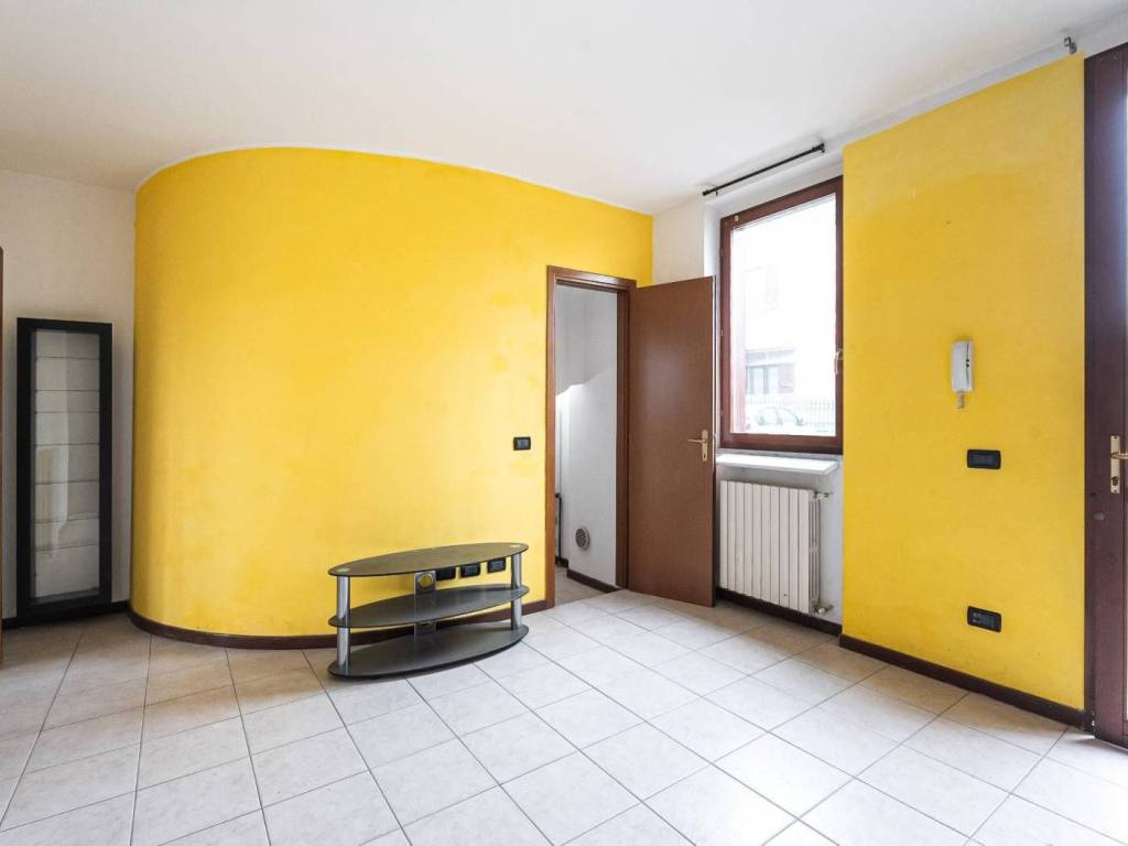 Appartamento a Carugo in Via Giovanni Pascoli, 5 - Foto 4