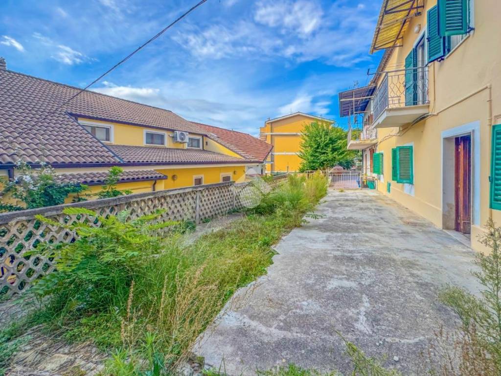 Casa indipendente a Chieti in Via Generale Carlo Spatocco, 53 - Foto 2