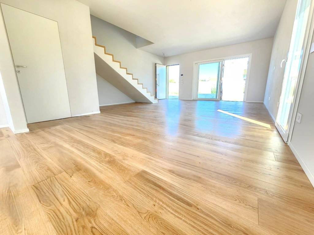 Villa a Montebelluna in Via Roma, 35 - Foto 4
