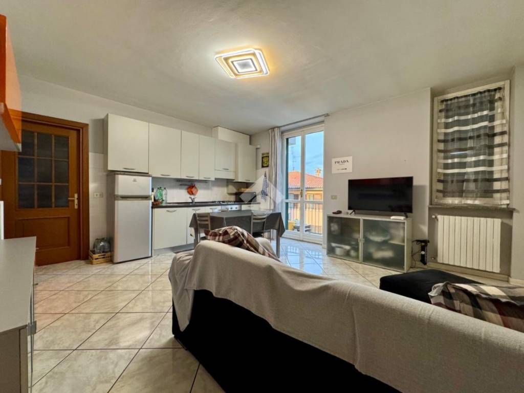 Appartamento a Codogno in Via Giosuè Carducci, 46 - Foto 2