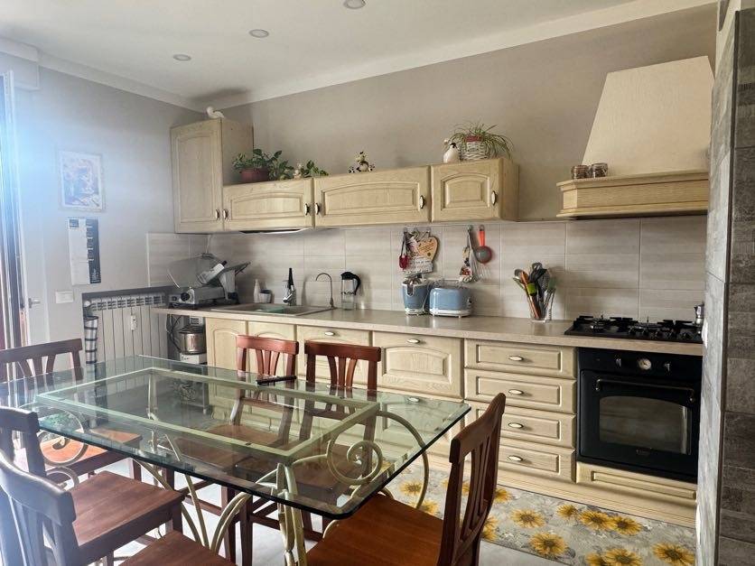 Appartamento a Luino in Via Asmara - Foto 5