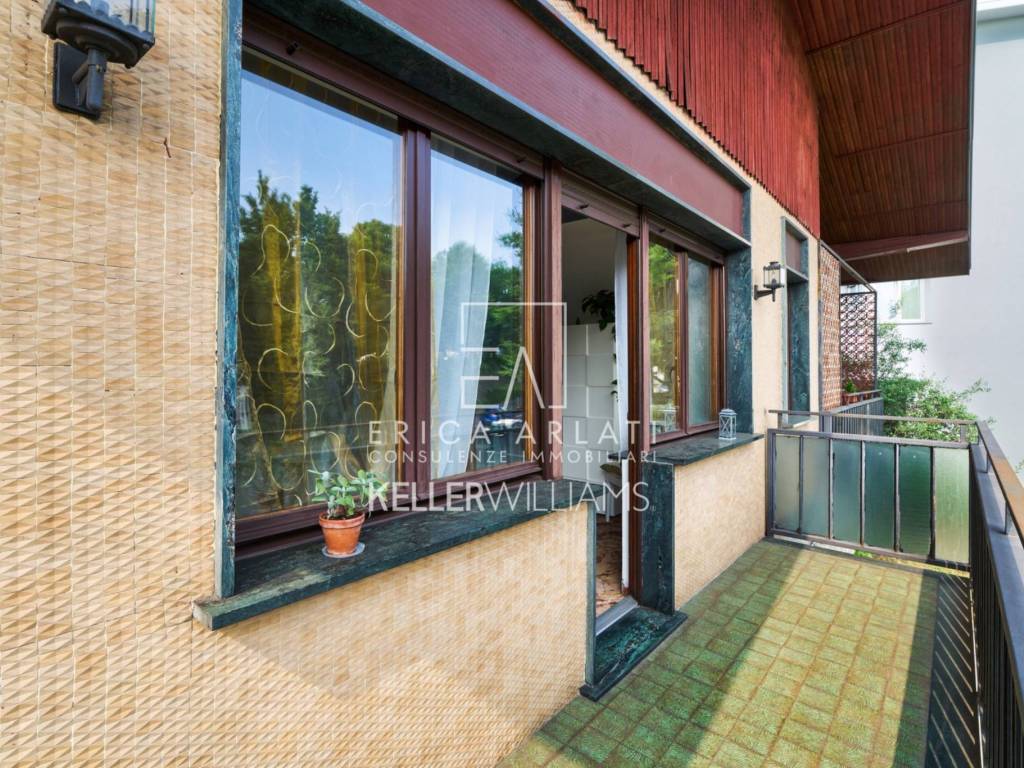 Villa a Lipomo in Via Provinciale Per Lecco, 549 - Foto 5