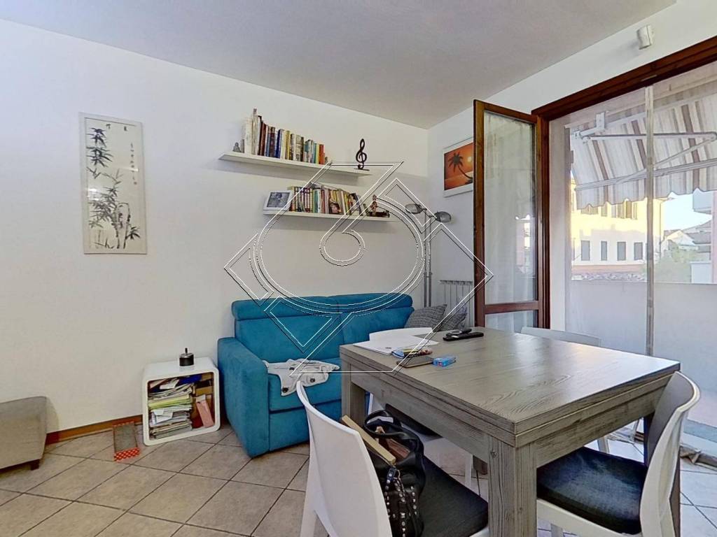 Appartamento a Campi bisenzio in Via Pistoiese - Foto 2