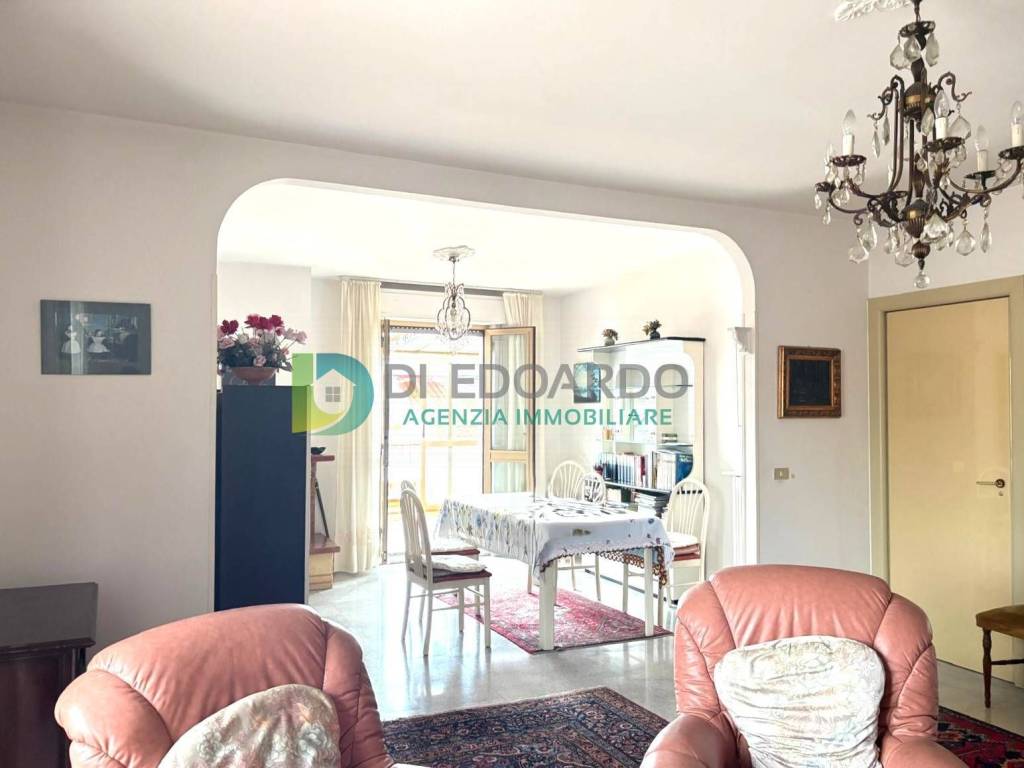 Appartamento a Martinsicuro in Via Verona, 16 - Foto 2