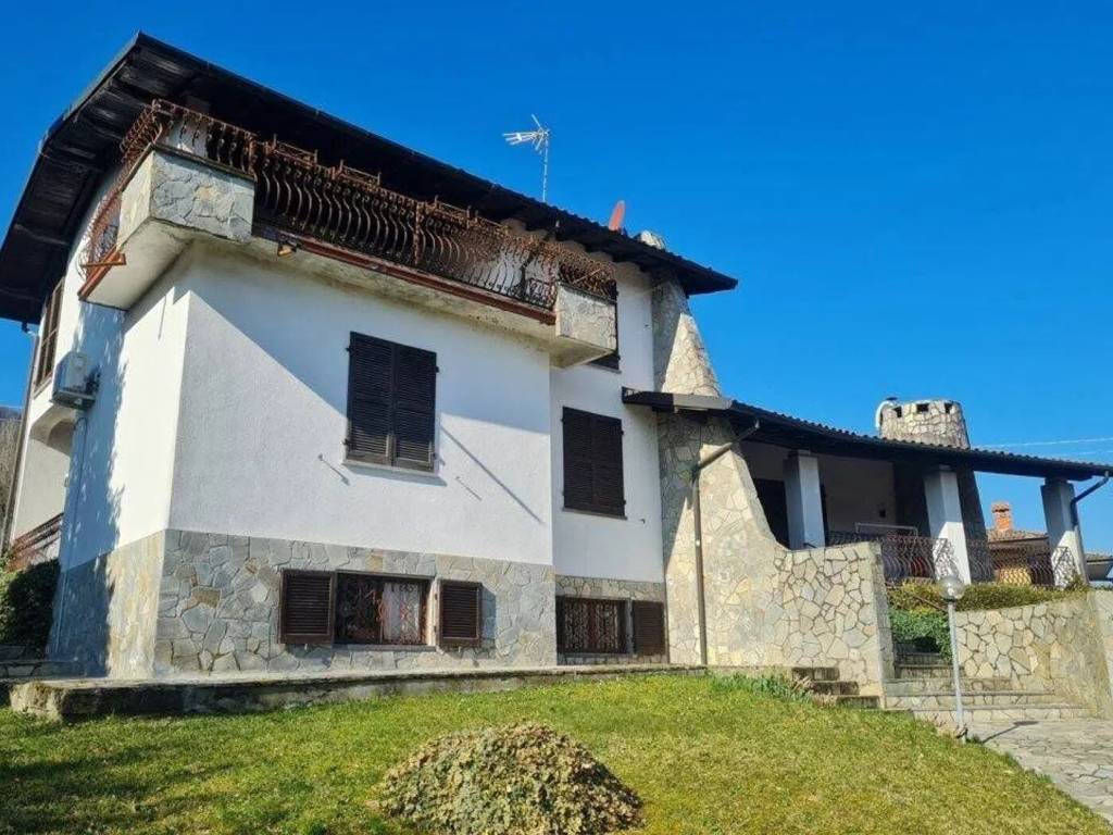 Villa a Casteggio in Via Manzoni No Number - Foto 2