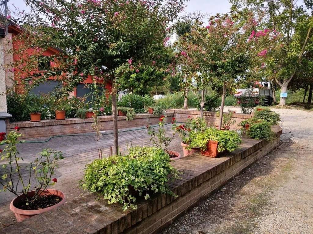 Villa a Casteggio in Via Fratelli Vigorelli No Number - Foto 2