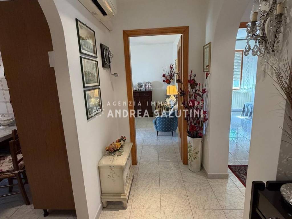 Appartamento a Castagneto carducci in Via della Resistenza, - Foto 2