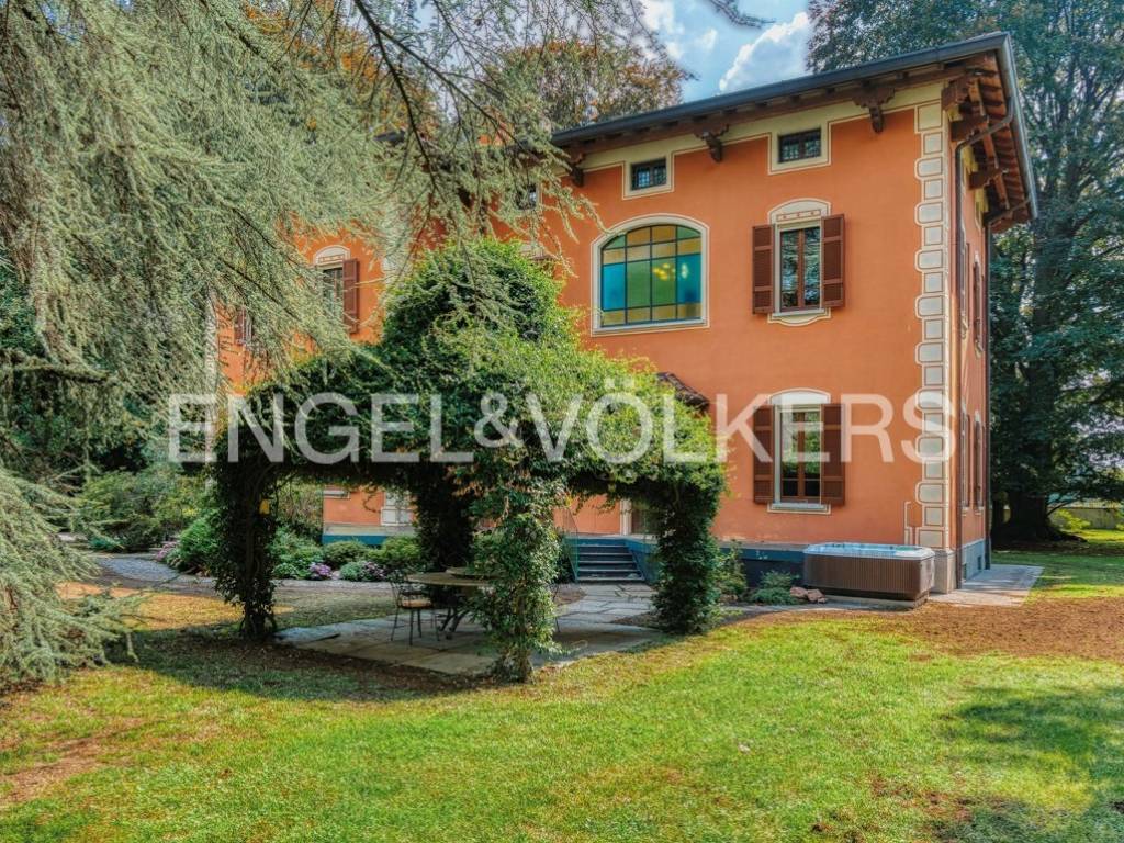 Villa a Lurate caccivio in Via Oltrona - Foto 2