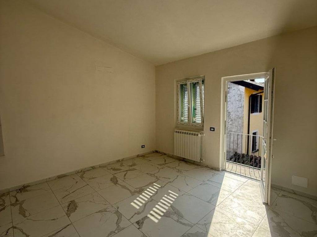Appartamento a Trecate in Vicolo Proverbio - Foto 4