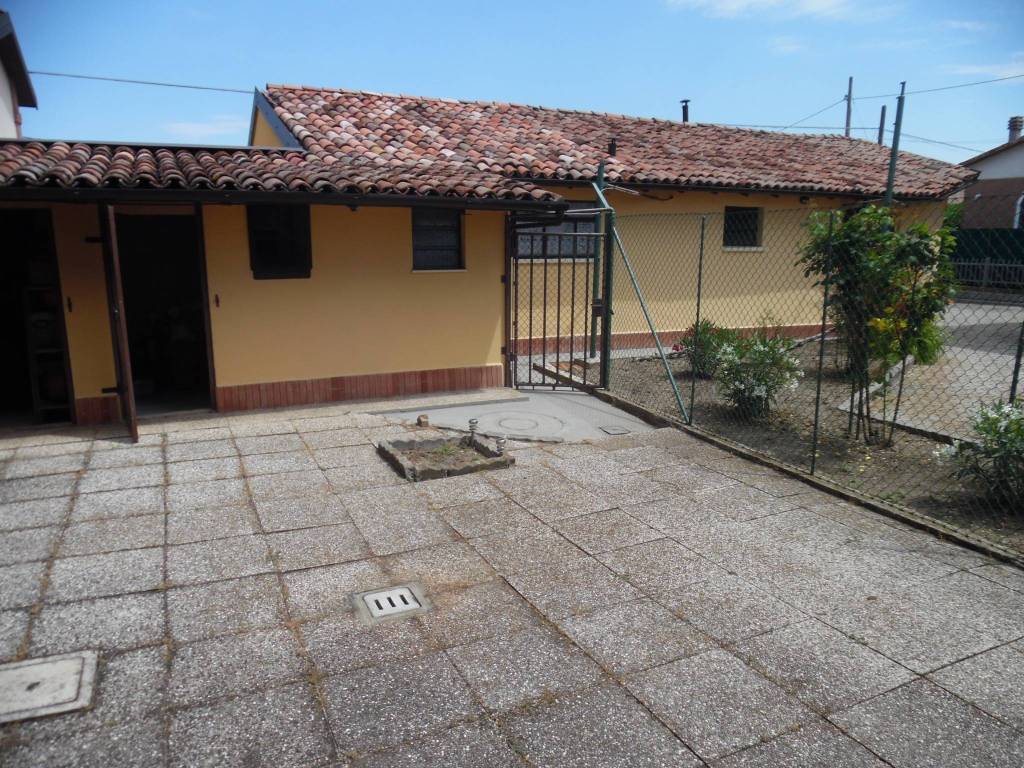 Casa indipendente a San giovanni in persiceto in Via Villa - Foto 5