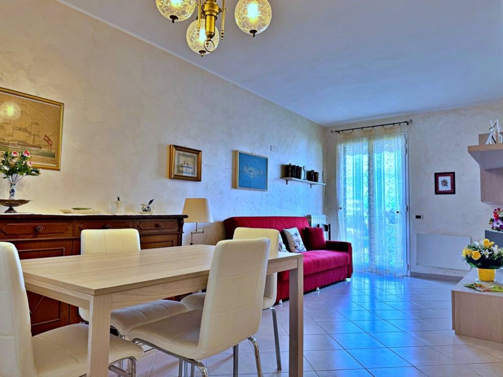 Appartamento a Albenga in Via Costituzione, 21 - Foto 4