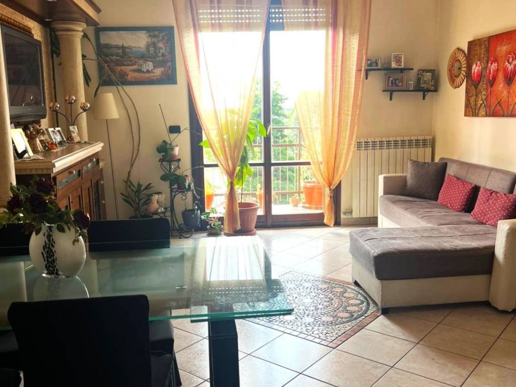 Appartamento a Gorla minore in Via Ambrogio Colombo, 9 - Foto 3