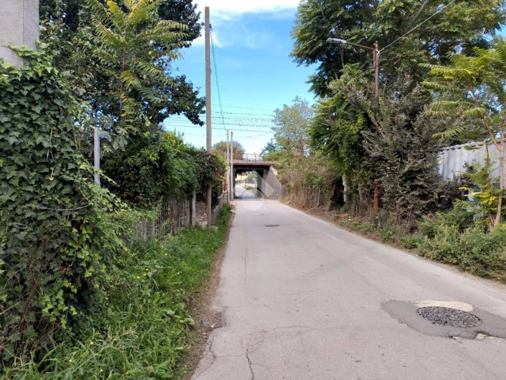 Terreno a Maddaloni in Via Grotticella, 27 - Foto 2