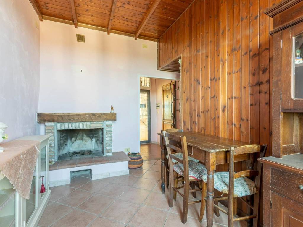 Appartamento a Peccioli in Piazzetta Monsavino - Foto 5