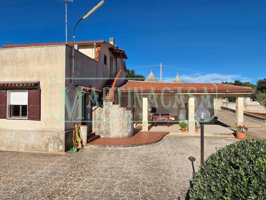 Villa a Martina franca in Strada San Domenico dello Scagno Zona G - Foto 3