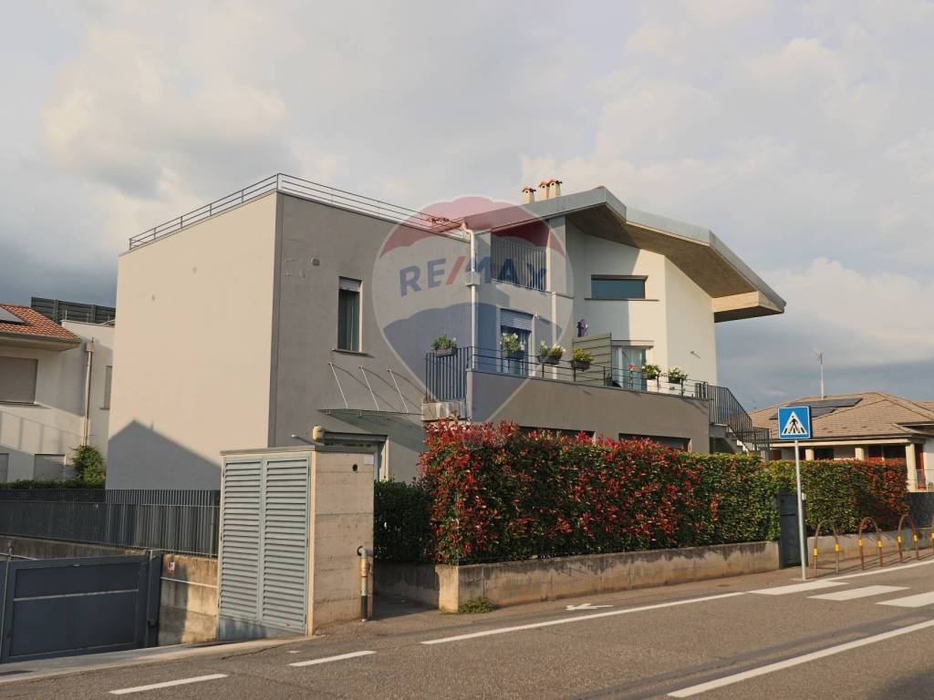 Villa a Brembate in via A. La Marmora, 24 - Foto 3