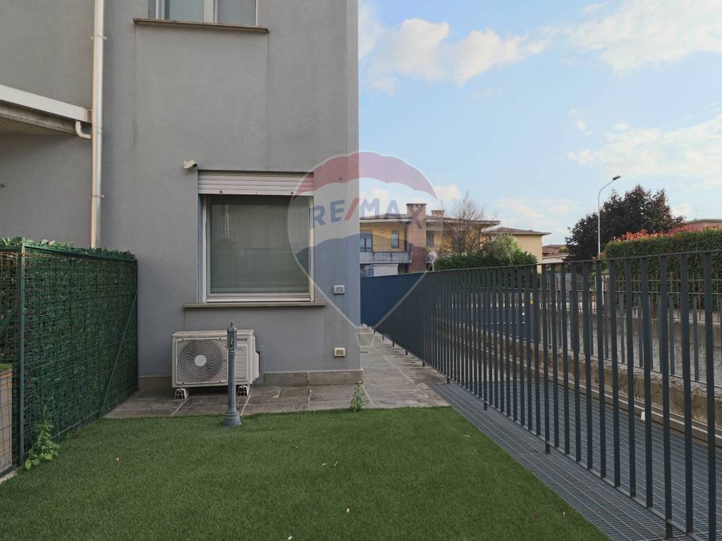 Villa a Brembate in via A. La Marmora, 24 - Foto 4