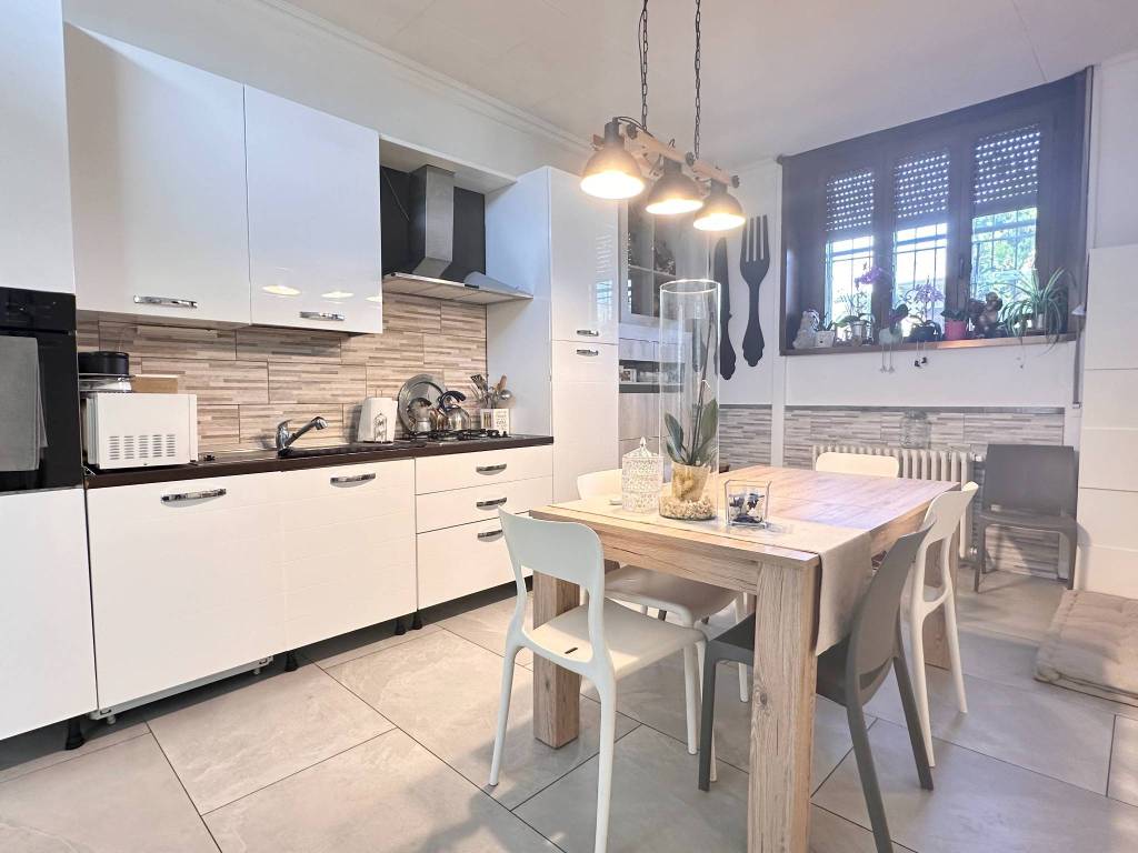 Casa indipendente a Fagnano olona in Via Guglielmo Marconi, 58 - Foto 4