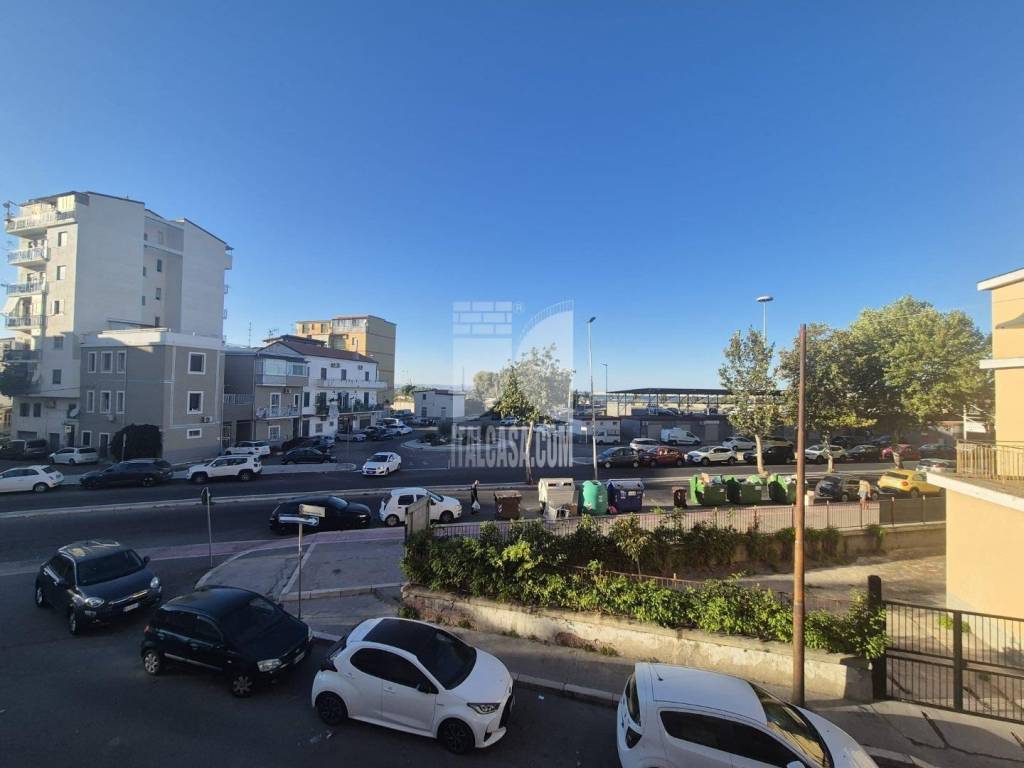 Appartamento a Crotone in via marinella - Foto 2
