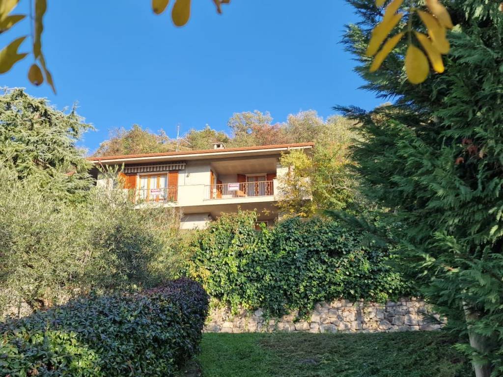 Villa a Torri del benaco in Via Oliveti - Foto 3