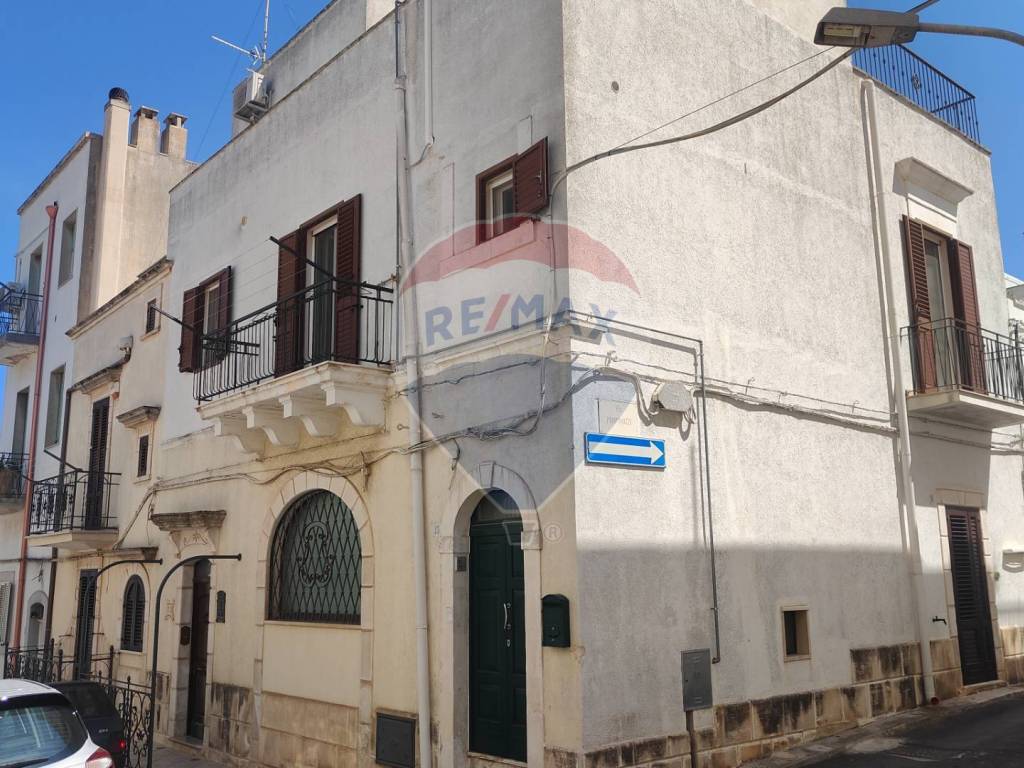 Casa indipendente a Ostuni in Via Marco Pacuvio, 35 - Foto 2