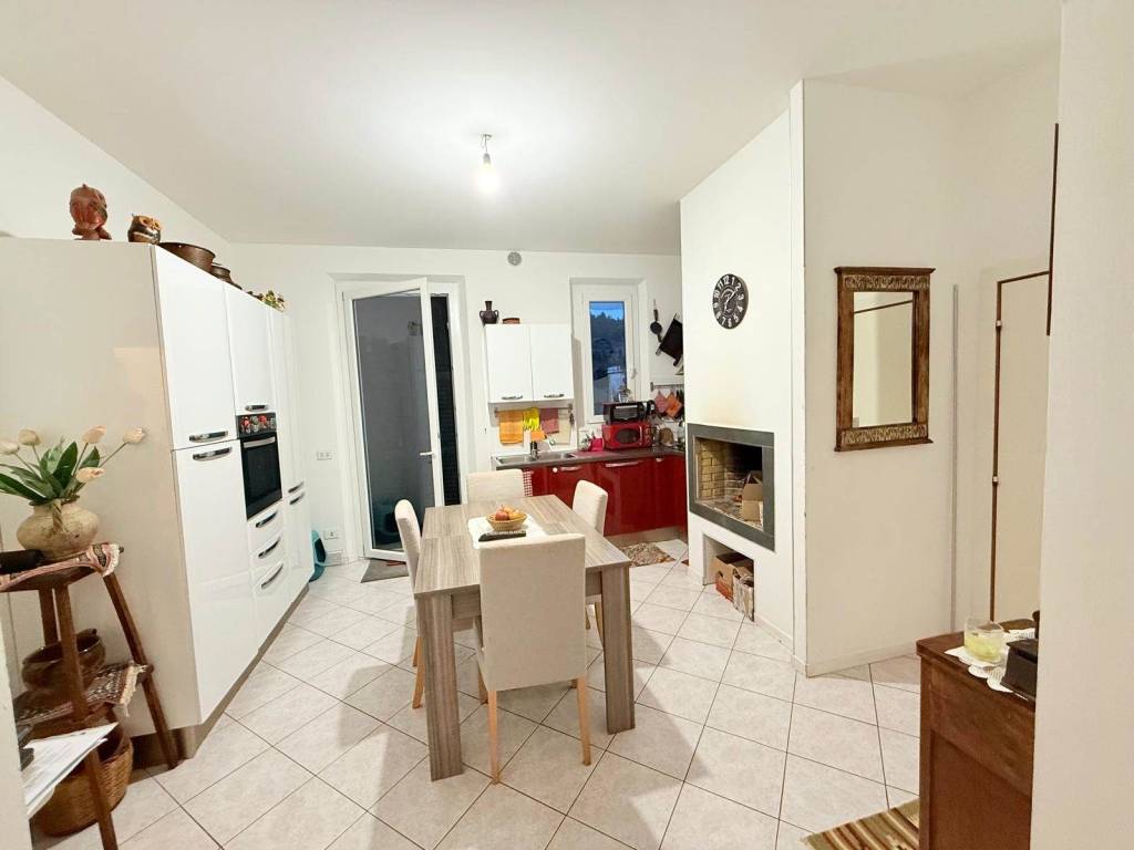 Appartamento a Fermignano in Via Trento e Trieste - Foto 4