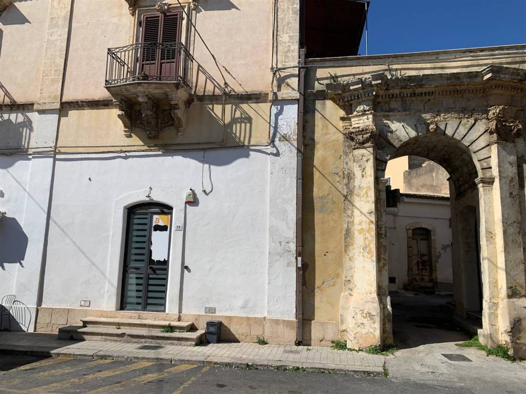 Immobile a Avola in Via Linneo, 20 - Foto 2