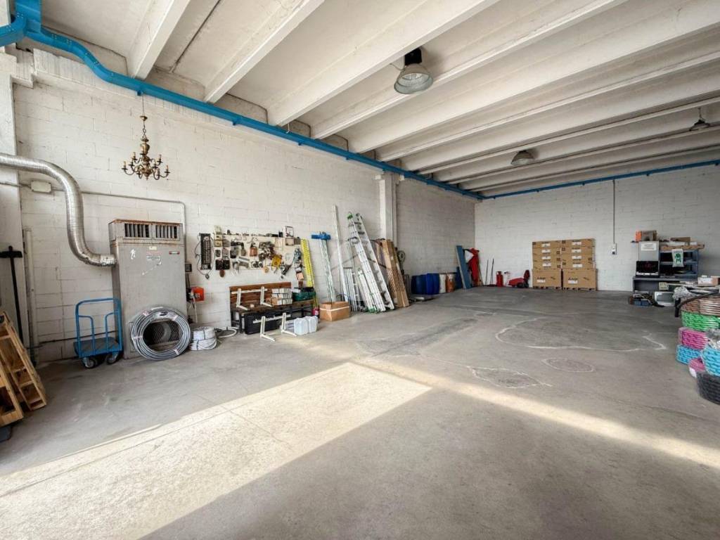 Immobile a Fontanella in Via dell'industria e dell'artigianato, 1 - Foto 2